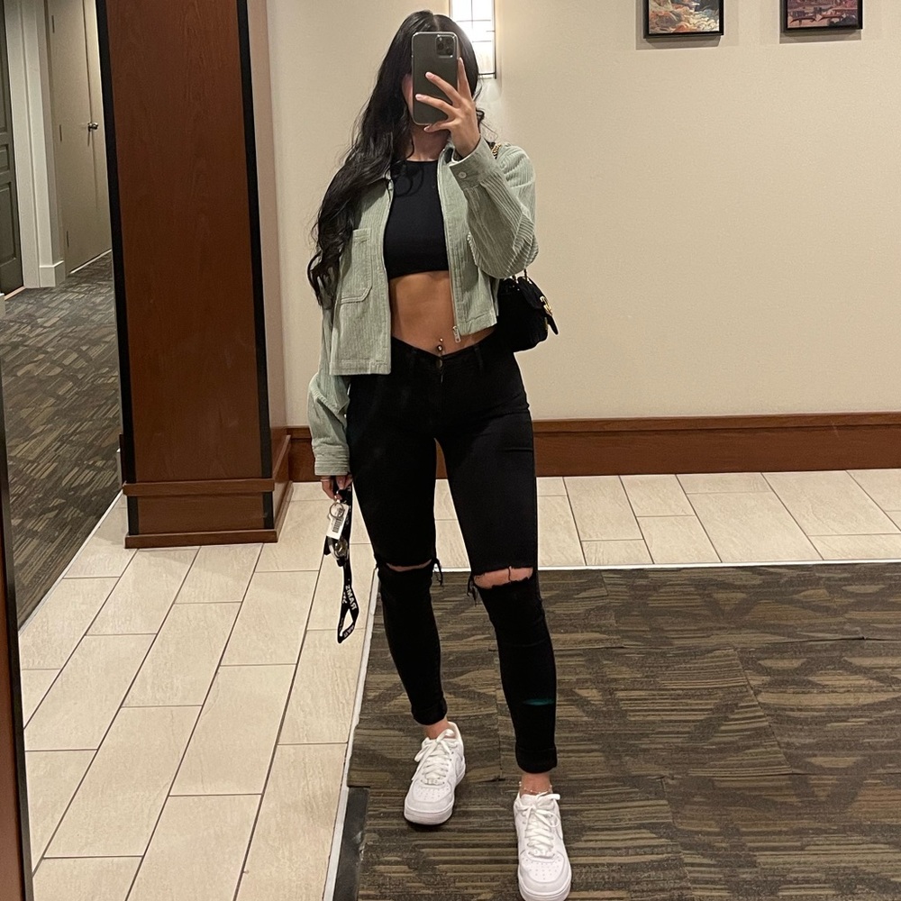 Black Jeans